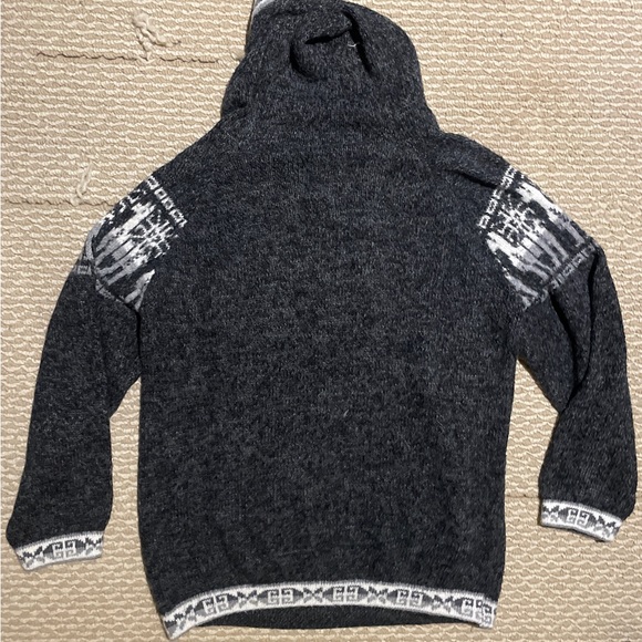 Alpaca Gray Patterned Sweater - Ladies Large - Picture 2 of 8